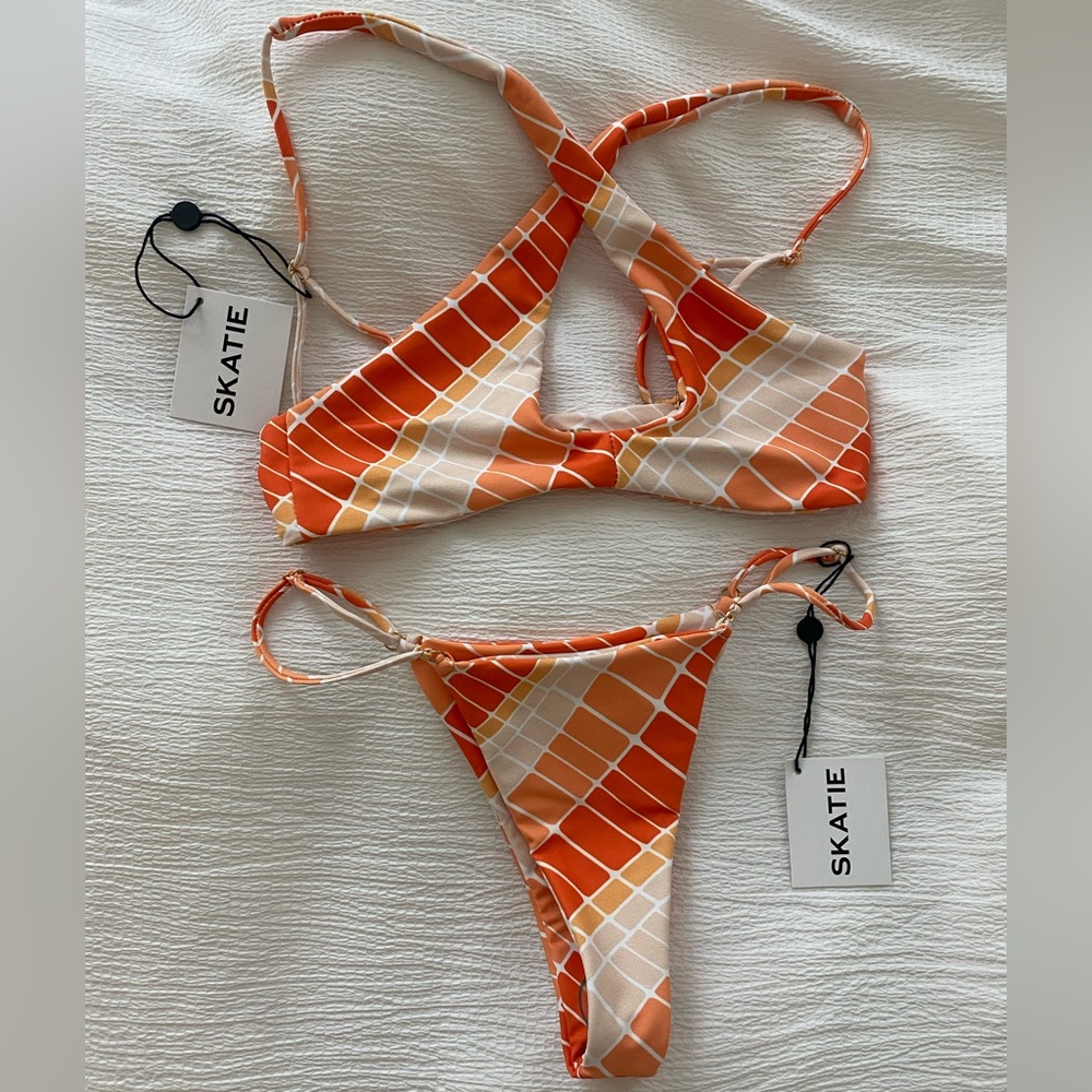 NEW San Clemente Set